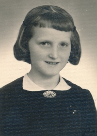 Babička Anna Konečná, počátek 20. stol.