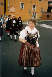 Magdalena Geissler v chebském kroji