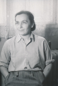 Helena Závodská (roz. Pfefferová), 1956–57