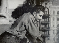 Vladimír Hamal, Praha, 1946