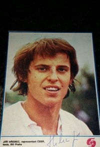 Jiří Hřebec na snímku ze slovenského sportovního časopisu Štart, je na něm jeho podpis a prodával se na aukro.cz