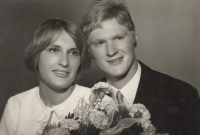 Svatební fotografie Dagmar a Jaroslava Dopitových z 4. 7. 1970 