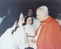  Sestra Bohdana při setkání s Janem Pavlem II. 
