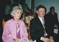Marie Tulachová s manželem Josefem při výročí zlaté svatby v roce 2006