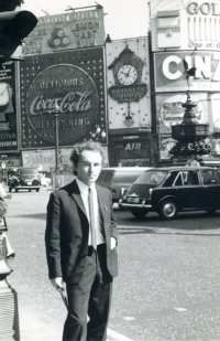 Antonín Chloupek v Londýně roku 1969
