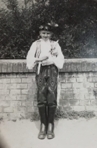 Svatopluk Morávek na prvním svatém přijímaní