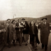 Ladislav Müller (zcela vlevo) s přáteli (poč. 50. let)