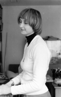 Mireia Ryšková v zaměstnání v nakladatelství Odeon, 80. léta 20. století
