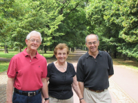 Věra Schiff se svými syny v Praze v r. 2011