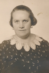 Kristyna Nováčková, babička z matčiny strany