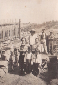 Základy příbramského domu, 1929