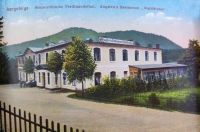Dědečkova restaurace Waldfrieden (Lesní zátiší) na dobové fotografii