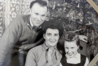 Inge s manželem a dcerou Evou o Vánocích