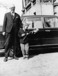 Otec a syn pamětnice, 60. léta