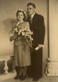 Sestra pamětníka Emilie Urbanová se svým mužem Karlem