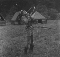 Břetislav Rychlík během tábora u Vlčí skály v roce 1969