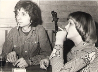 Břetislav Rychlík s Pavlou Severovou, u Rychlíků ve sklepě