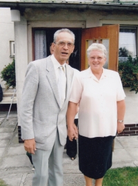 Karel Říha se ženou Zdeňkou (*1946), rozenou Krylovou