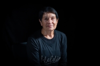 Current photo of runner and witnesses of history Eva Seidlova, from the filming of her life story, October, 2023. (number one)
