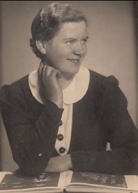 Matka Valtera Janka jako mladá a stále svobodná žena

