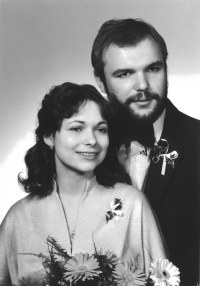 Novomanželé Anna a Libor Novákovi, Trutnov v lednu 1981