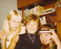 Michal a Zuzana (vlevo) Válkovi, 80. léta 20. století