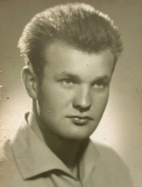 Josef Dvořák jako dospívající muž