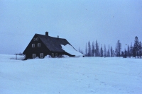 Hnojový dům na Jizerce, kde bydlel Gustav Ginzel, cca polovina 80.let