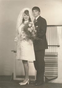 Svatební fotografie s Oldřichem Javůrkem, 1969