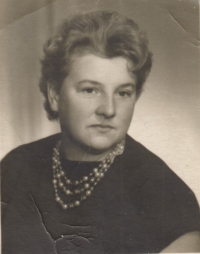 Anna Sazamová v roce 1962