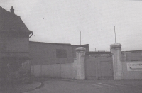 Vstup do bývalého internačního tábora v Ivančicích