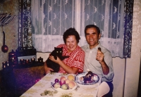 Pamětníkova sestra Rosemarie (Růžena) se svým manželem, prof. Žákem, v Brně