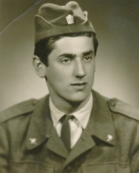 Miloš Kot na vojně, 1. května 1966