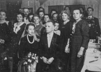 1943, svatba rodičů (Žitava)
