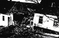 Vybombardovaný rodný dům