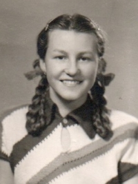 Jana Karpíšková, rozená Nepustilová, roku 1953