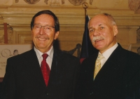 Petr Kalaš s Bedřichem Moldanem, 2006