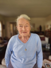 Zuzka Polesny Eggena, doma v Glendale, Kalifornie, listopad 2024