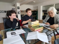 Marie Kavková při natáčení svého vyprávění pro projekt Příběhy našich sousedů