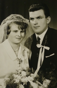 Jan Chloupek na svatební fotografii z 18. 11. 1967