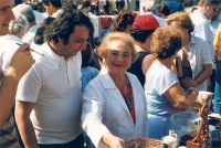 Petr Benesch s matkou Ernou ve Vídni, rok 1987