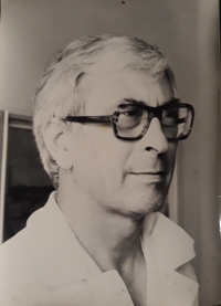 Otec Petra Vacka, Václav Vacek