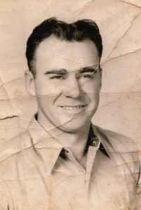 Ernest Plouff, otec Almy Mestlové 