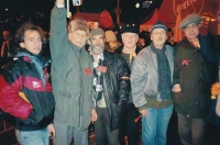 Помаранчева революція у Києві, 2004 р. Зліва на право: Павло Содомора (син), Роман Дідула, Іван Сварник, Петро Шкраб’юк, Анатоль Перепадя, Андрій Содомора