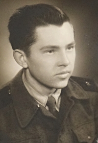 Na vojně, 50. léta 20. století