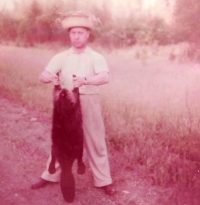 Otec Alois Slavický na dovolené v Kanadě