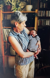 S vnukem Edou, Praha, 1997