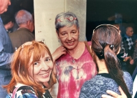 Helena Pojarová (uprostřed) s přáteli v Izraeli, 2010