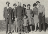 Rodina Hubálkova, Anna druhá zprava, Kunvald, 1967