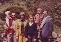 S rodinou, 70. léta